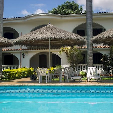 Hotel Bavaria Asuncion Exteriör bild