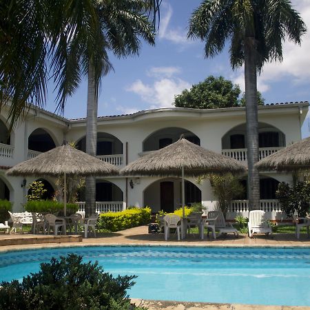 Hotel Bavaria Asuncion Exteriör bild