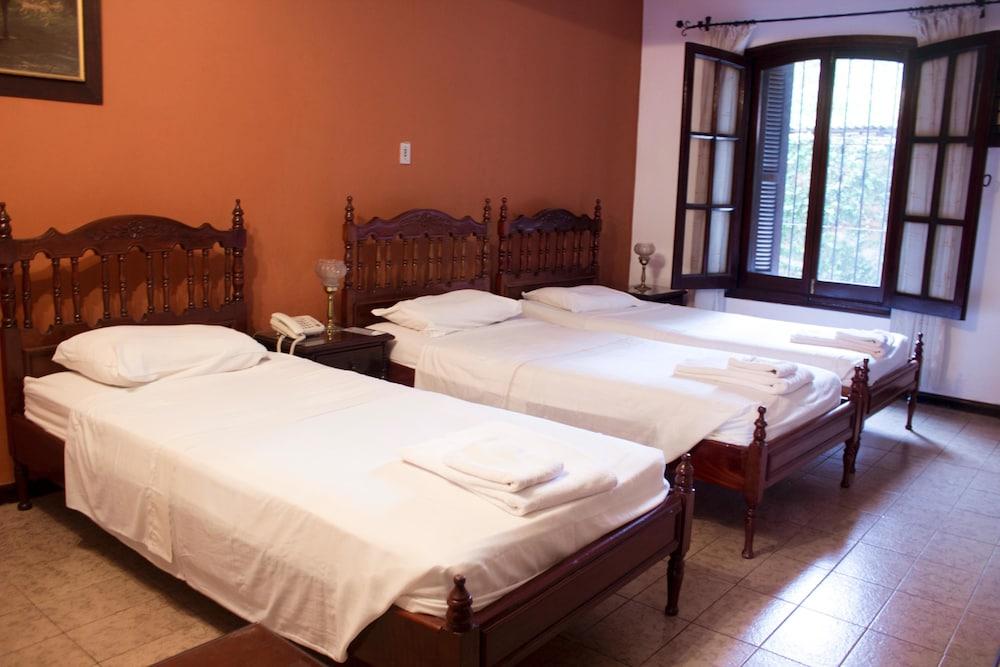 Hotel Bavaria Asuncion Exteriör bild