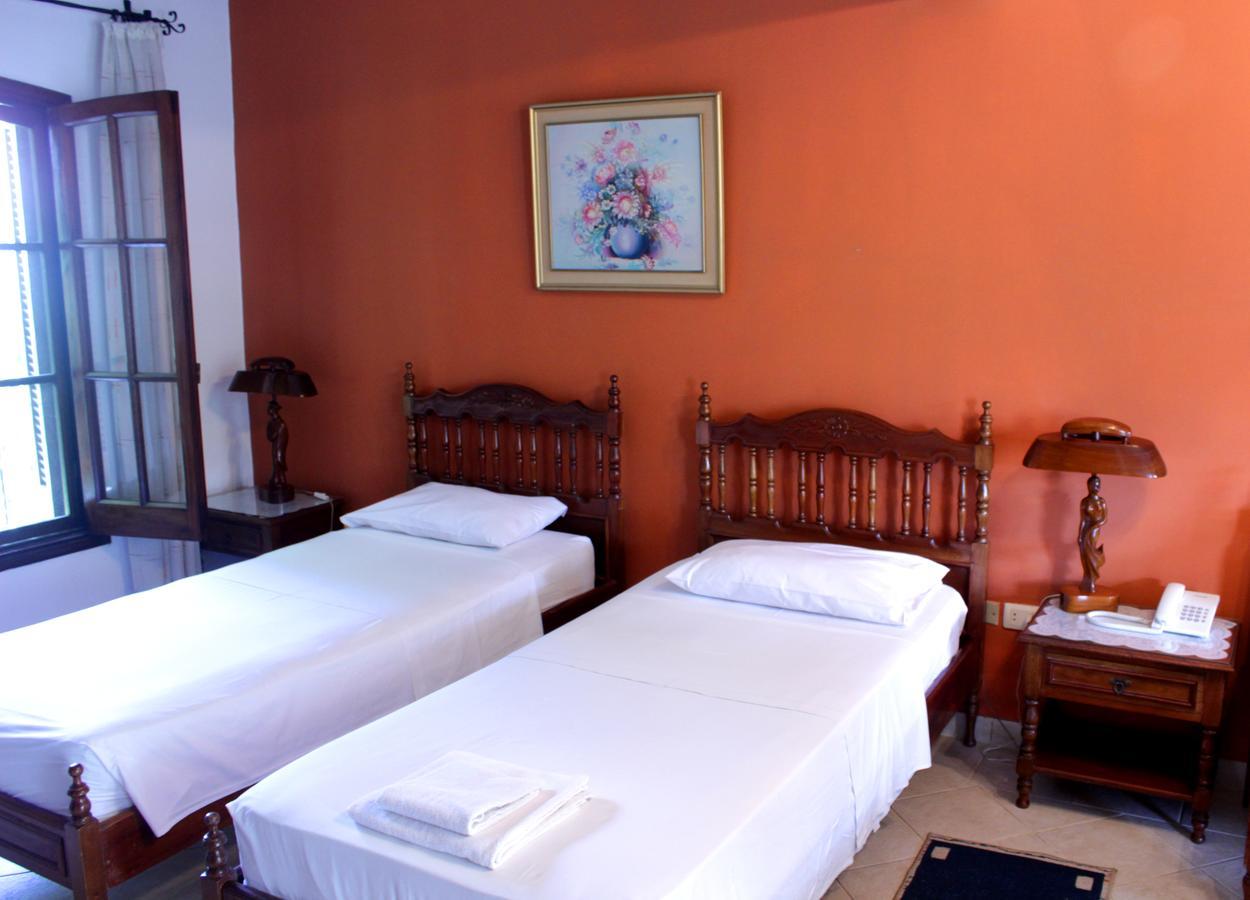 Hotel Bavaria Asuncion Exteriör bild