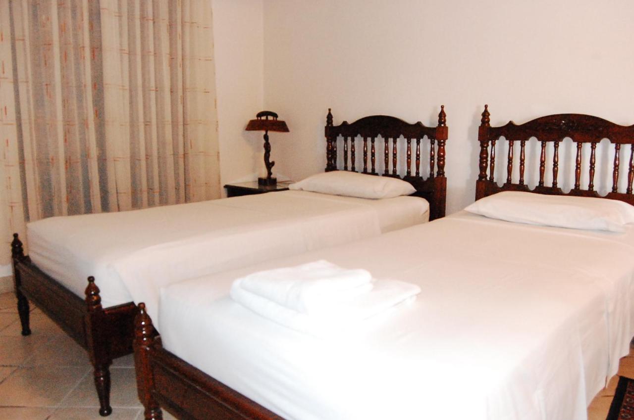 Hotel Bavaria Asuncion Exteriör bild